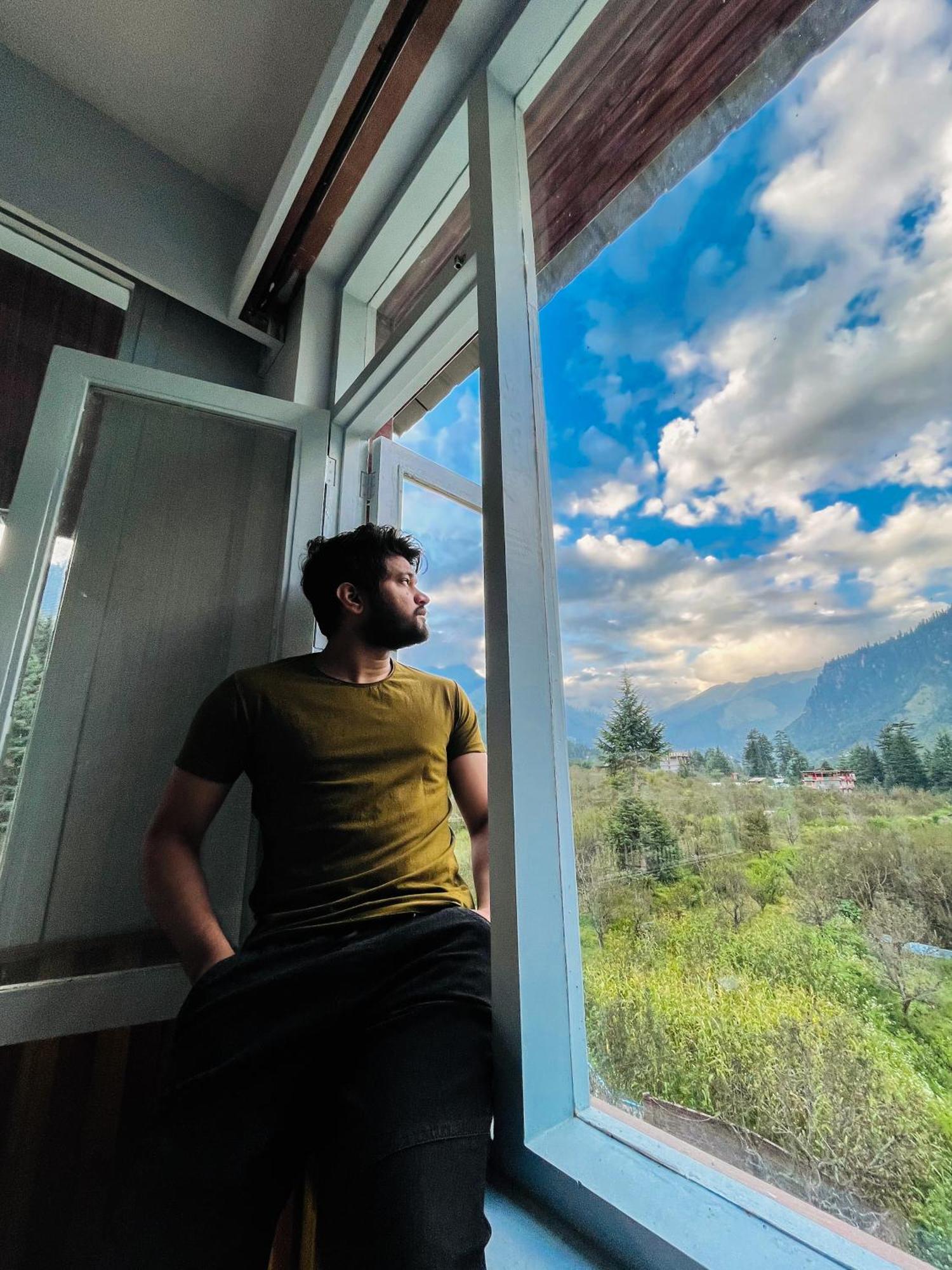 Hotel Apple Flower By Mall Road Manali (Himachal Pradesh)